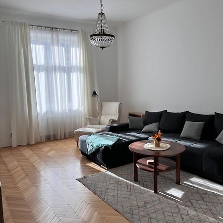 Stylish Flat In City Centre Bratislava Esterno foto